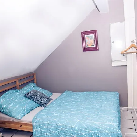 Lovely 3 Near Playmobil * Zirndorf